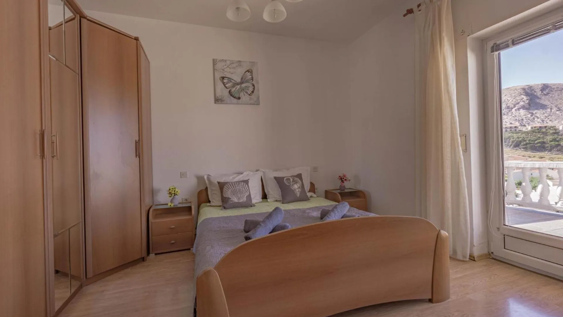 Apartments Viva Pag Town