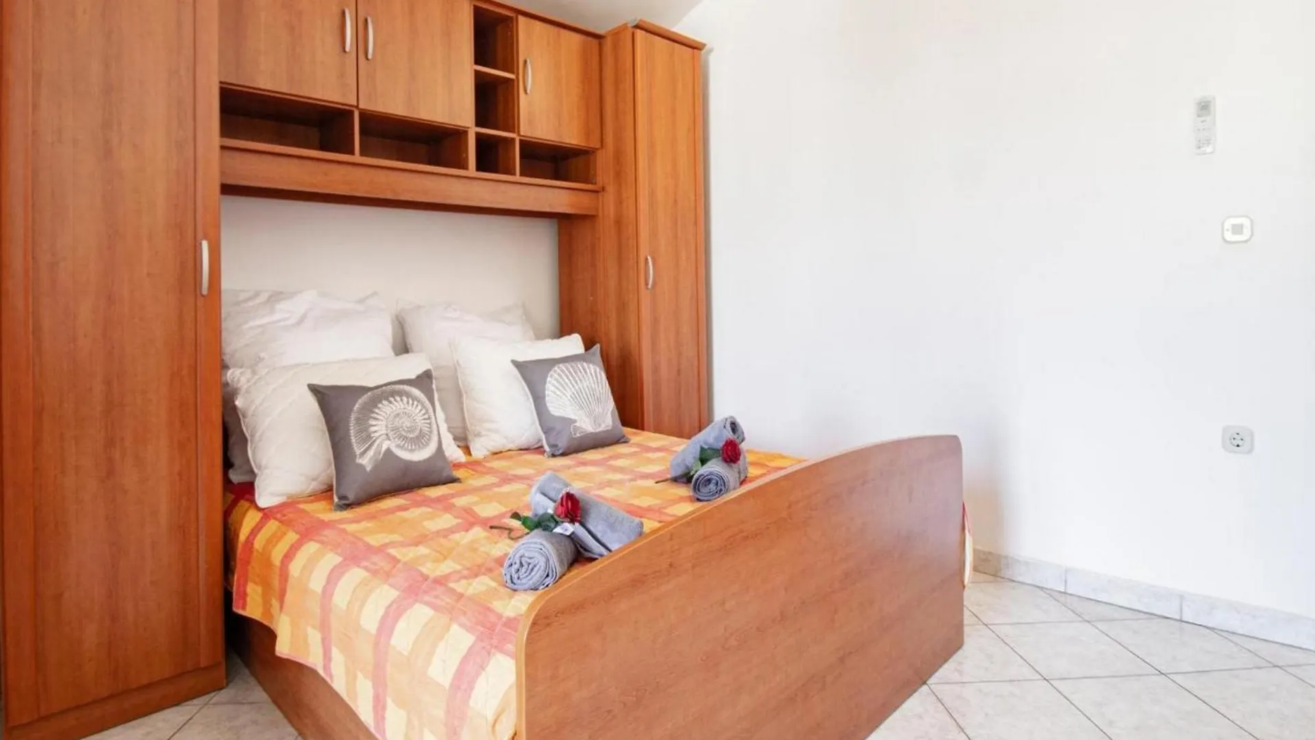 Apartments Viva Pag Town